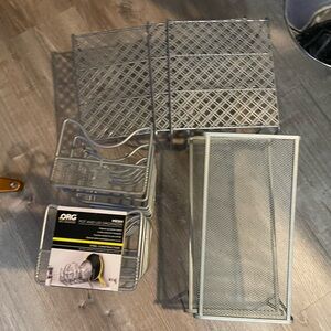 Silver Metal Mesh pot and lid Organizers